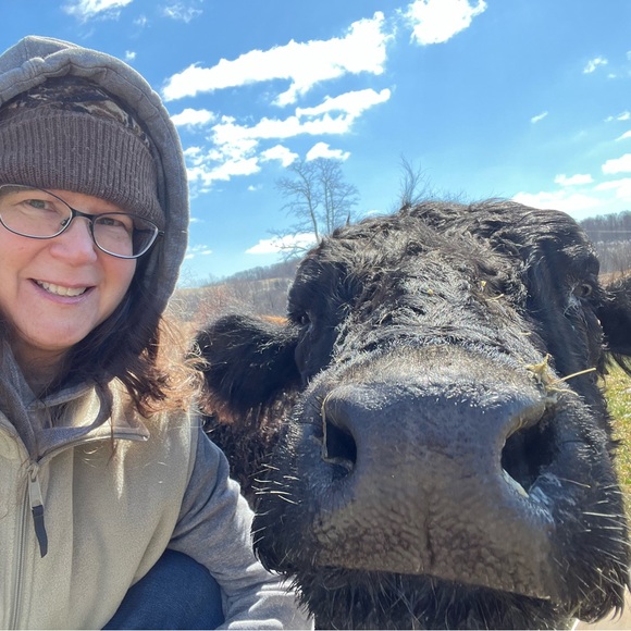 Meet your Posher, Toni - Picture 3 of 3